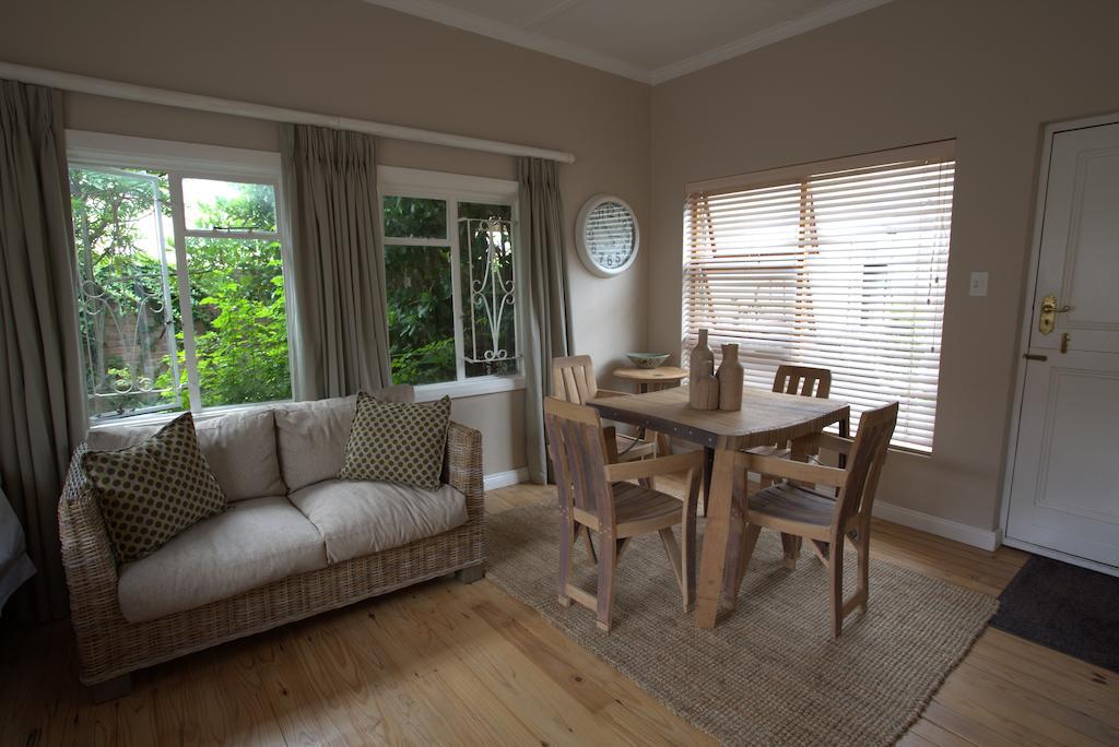 Apple Cottages George Ruang foto